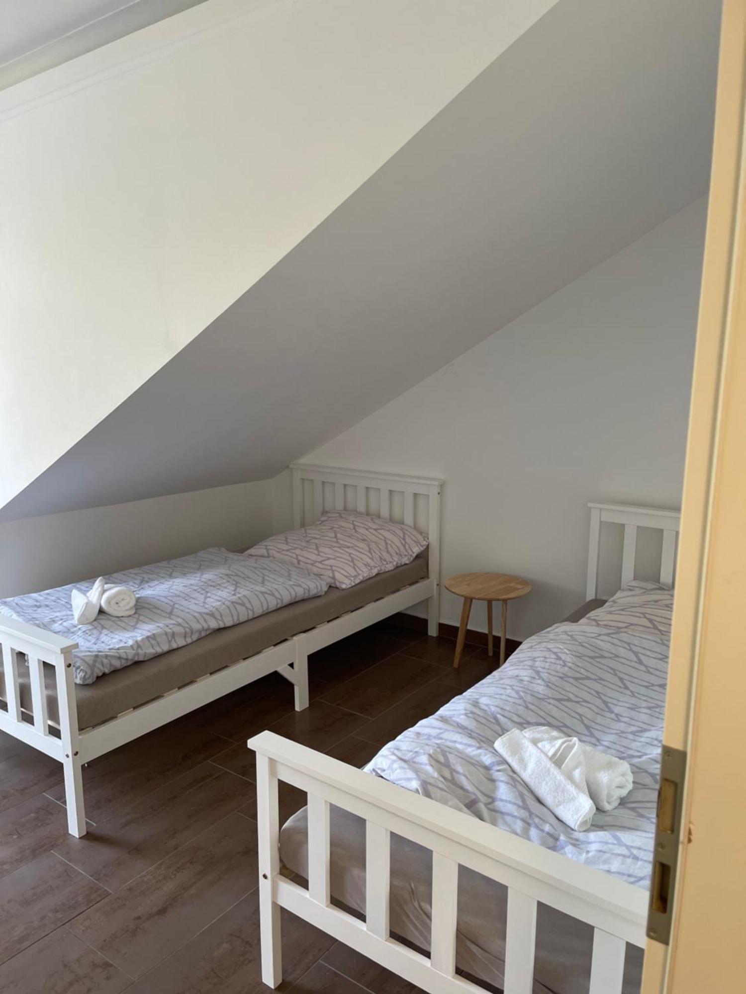 Kavkaz Restaurant & Hotel Lohmar Kültér fotó