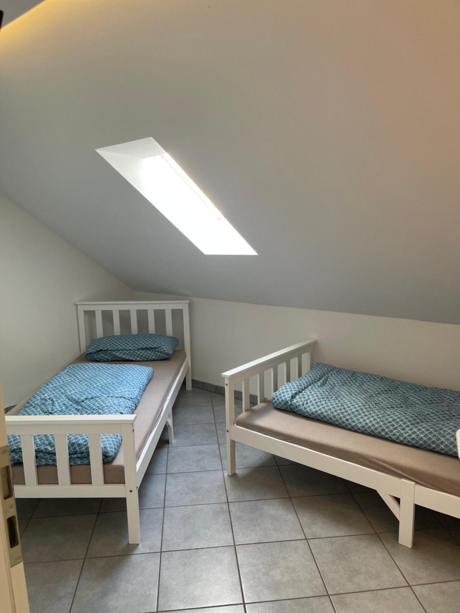 Kavkaz Restaurant & Hotel Lohmar Kültér fotó