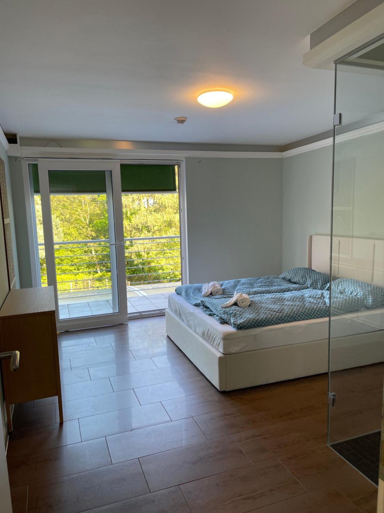 Kavkaz Restaurant & Hotel Lohmar Kültér fotó